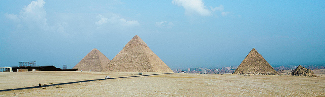 Giza-Pyramids (4)